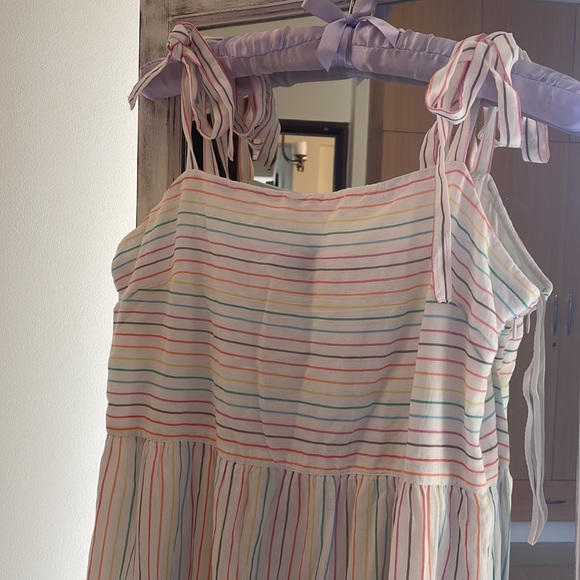 Super cute summer dress - tie knot and fully lined - Picture 9 of 10